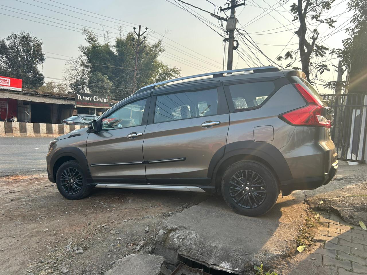 MARUTI XL6 - View 3
