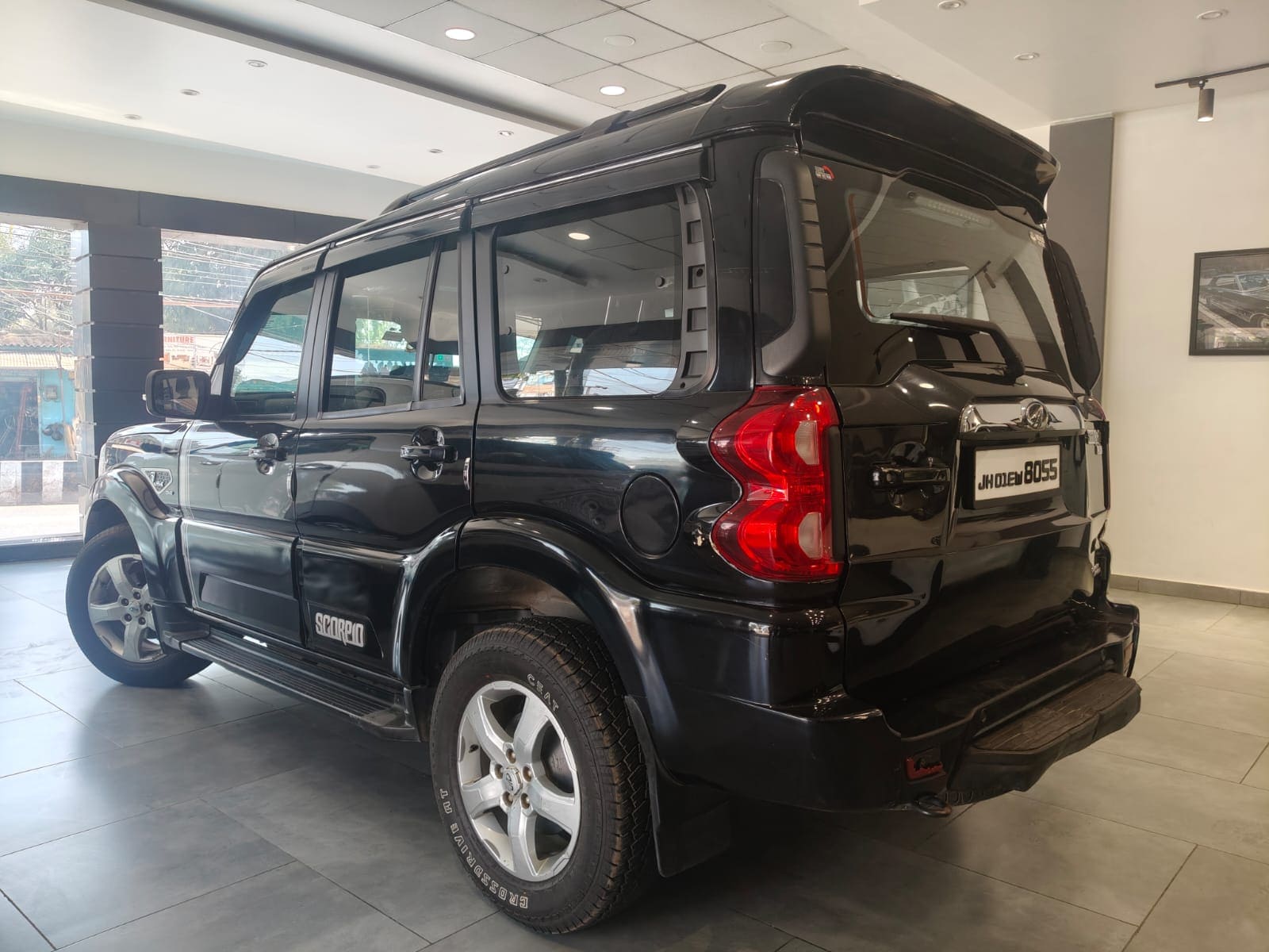 Mahindra Scorpio - View 3