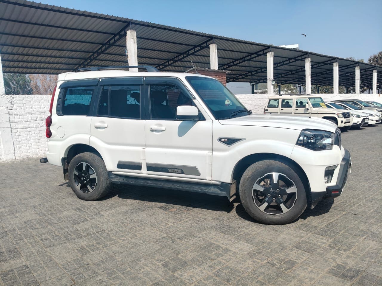 Mahindra Scorpio - View 2