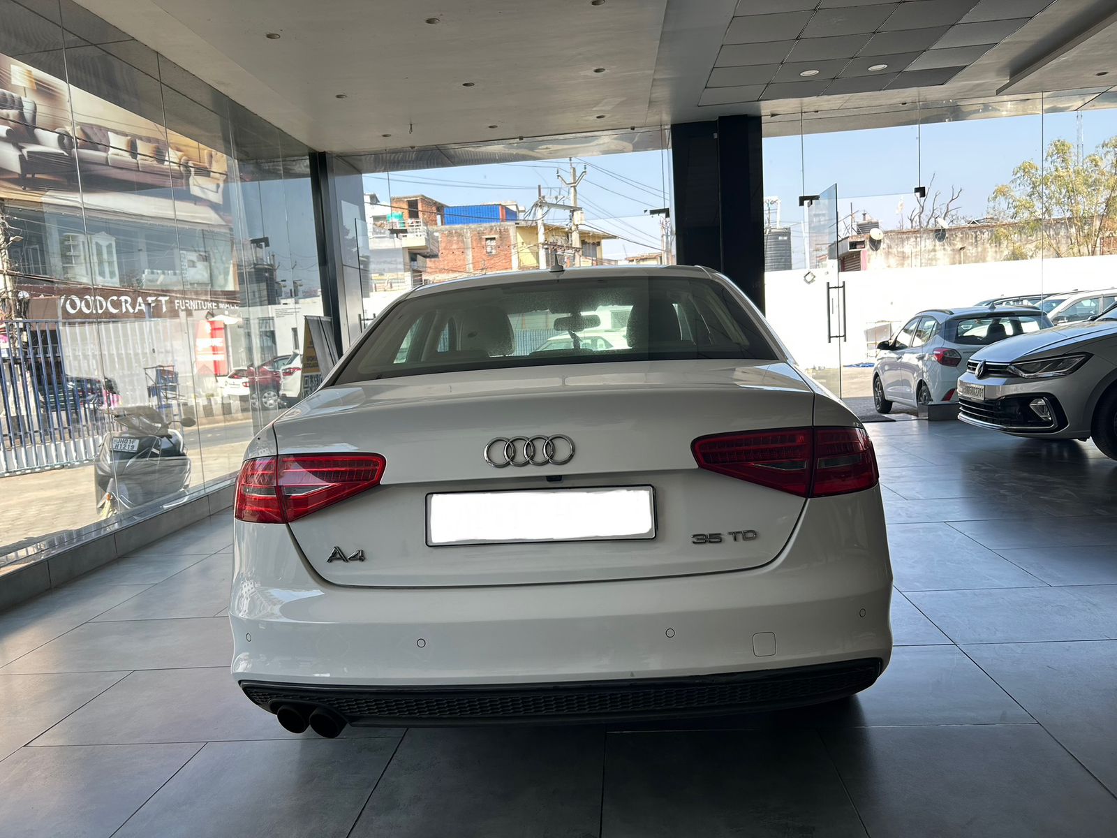AUDI A4 - View 3